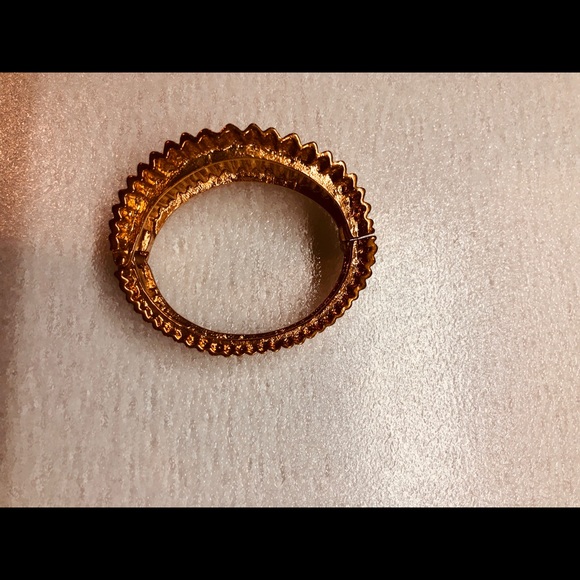 Gold cuff - Picture 3 of 6